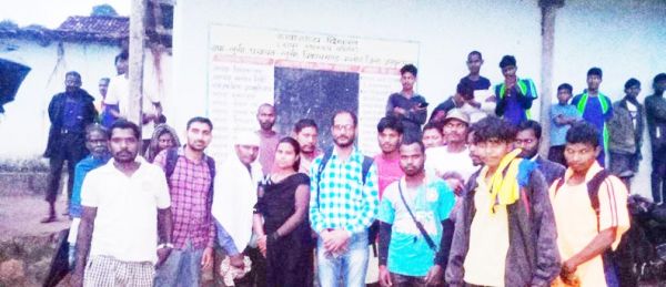 राजीव युवा मितान क्लब ग्राम पंचायत लुखी की अभिनव पहल, वैक्सीनेशन में लोगों जागरूक