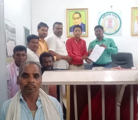1 नवंबर से धान खरीदी की मांग को लेकर राज्यपाल को ज्ञापन