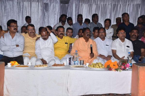 सडक़, पुल-पुलिया सहित अन्य निर्माण कार्यों में लायें तेजी-अमरजीत