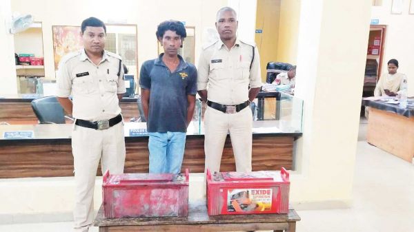 हाईवा से बैटरी चोरी, आरोपी गिरफ्तार