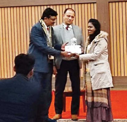 कश्मीर की वादियों में गूंजा बस्तर का नाम