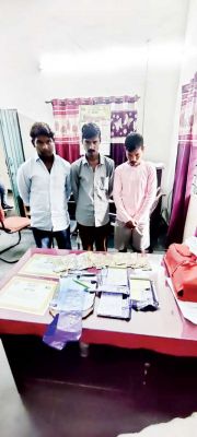 दो दिन में 63 सटोरिए गिरफ्तार, लाखों की पट्टी, लैपटॉप, चैक बुक, पासबुक और 39 मोबाइल जब्त
