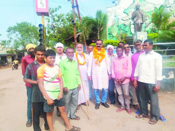 विधायक कुंवर सिंह निषाद का भव्य स्वागत