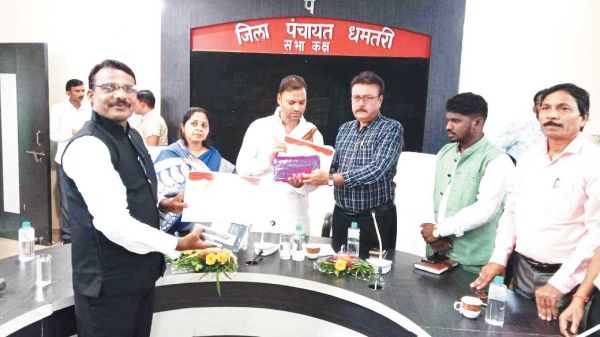 श्रेष्ठ शिक्षक सम्मान से संतोष कुमार बांधव सम्मानित