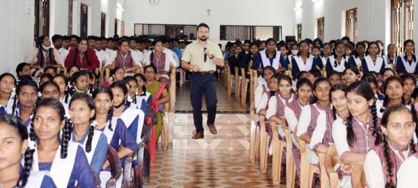 निरंतर रिवीजन से मिलेगी सफलता