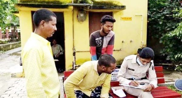 भतीजे के घर पितर में शामिल होने आई थी बुजुर्ग महिला, मधुमक्खियों के हमले में मौत