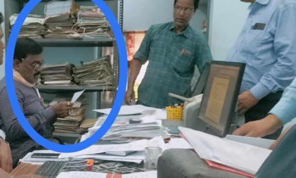 वन अधिकार पट्टा को ले अवैध वसूली का आरोप