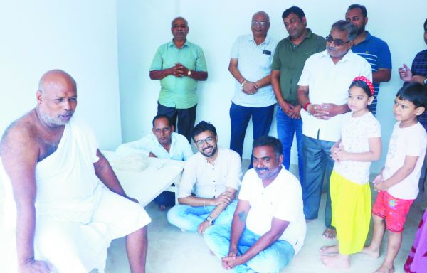 बच्चों को कार से पहले संस्कार दें