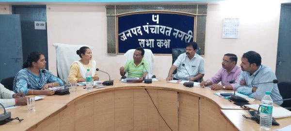 शासन के प्रावधानों के अनुरूप प्राथमिकता से पूरी की जाएगी मांगें- कलेक्टर