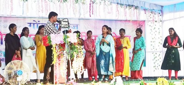 गोंड़ समाज सम्मेलन में सौ युवक-युवतियों ने दिया परिचय