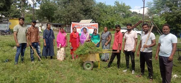 राजीव युवा मितान ने डिपार्टमेंटल किड्स पार्क से सफाई अभियान का किया शुभारंभ