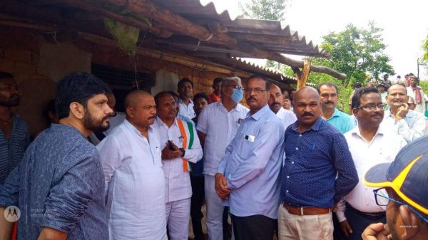 रेडक्रॉस सोसाइटी के अध्यक्ष ने  उप स्वास्थ्य केंद्रों का निरीक्षण कर व्यवस्थाओं का लिया जायजा