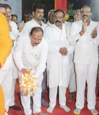 शारदीय नवरात्र पर भव्य महाआरती