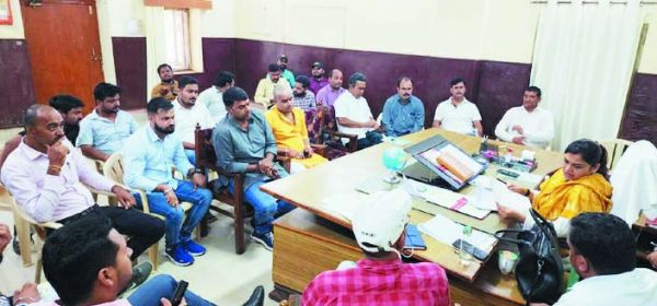 राशि वापसी पर भाजपाईयों ने उठाए सवाल, तो समिति ने राशि की वापस