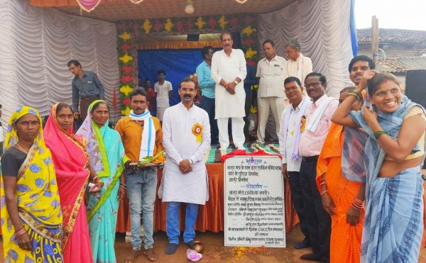 संसदीय सचिव ने करोड़ों के निर्माण कार्य की आधारशिला रखी