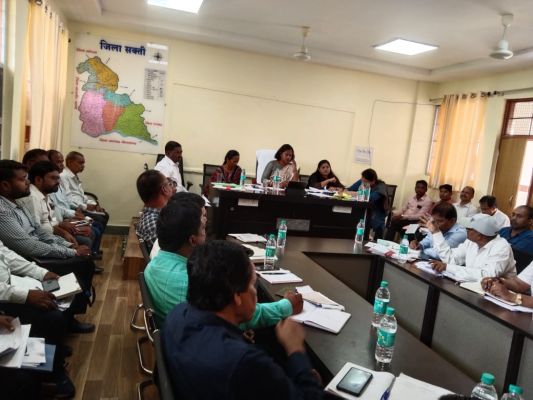  एसडीएम व तहसीलदारों को छात्रावास, आंबा केंद्रों, स्कूलों के निरीक्षण के निर्देश