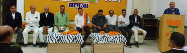 मोदी भारतीय लोकतंत्र के लिए एक ईश्वरीय उपहार- बाँधी