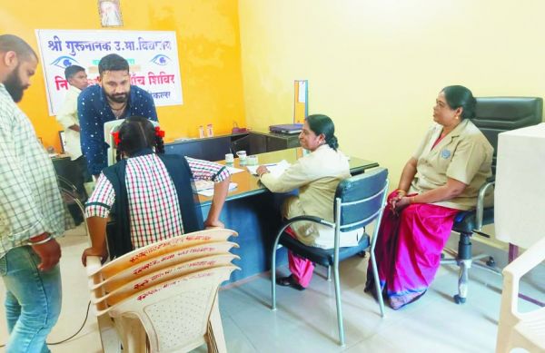 बच्चों की नेत्र जांच