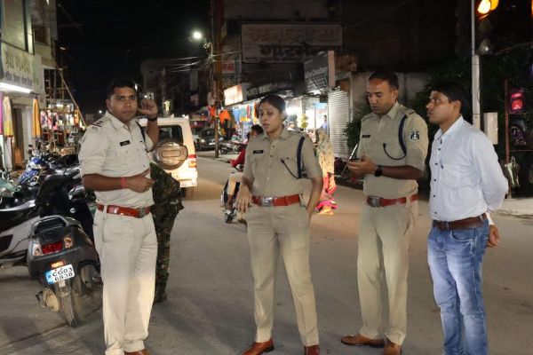एसपी ने यातायात व्यवस्था सुदृढ़ करने किया औचक निरीक्षण