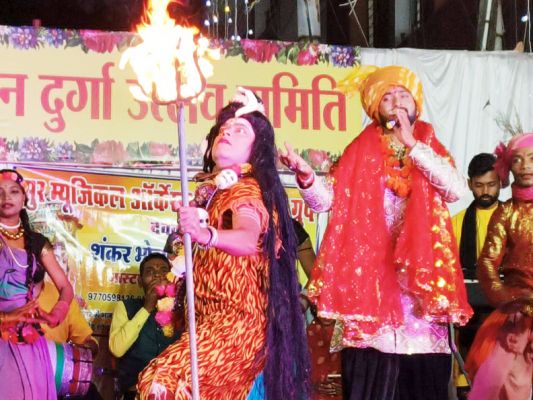गंज लाइन के जगराता में झूम उठे श्रोता