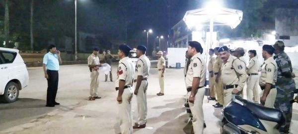 एसपी ने रात्रि गश्त ब्रीफिंग पॉइंट का किया निरीक्षण, संदिग्धों पर कार्रवाई के निर्देश  