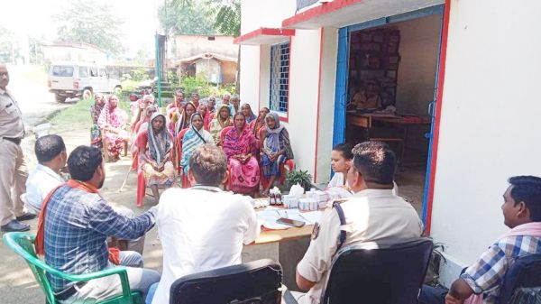 पुलिस चौकी में स्वास्थ्य परीक्षण