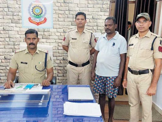 हाईकोर्ट का बाबू बनकर ठगी, गिरफ्तार