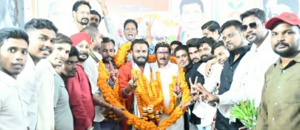 कुरुद विधानसभा युकां अध्यक्ष ने निकली विजयी रैली