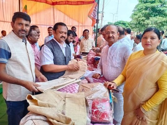 गांधी-शास्त्री जयंती पर किसान जवान सम्मान व खादी खरीदी को प्रोत्साहित