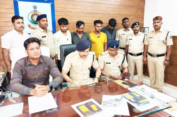 कट्टे की नोक पर ड्राइवर का अपहरण कर लूट ले गए 33 टन सरिया समेत ट्रेलर