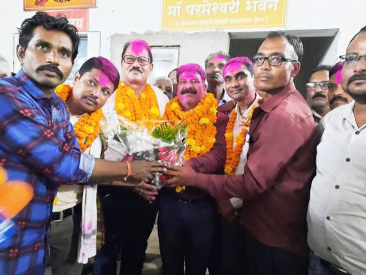 जिला देवांगन समाज के दुर्जन अध्यक्ष व नरेन्द्र बने सचिव