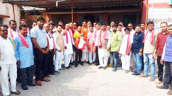 किसान कांग्रेस ने की 5 किमी पदयात्रा