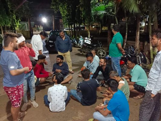 जमीन खरीदी मामले में मारपीट व जान से मारने की धमकी