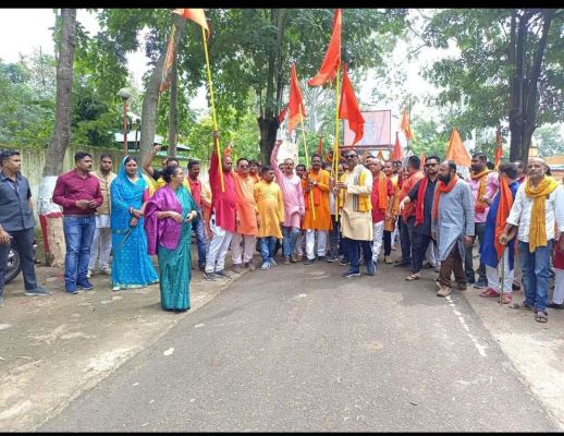 रामनवमी पर निकली शोभायात्रा