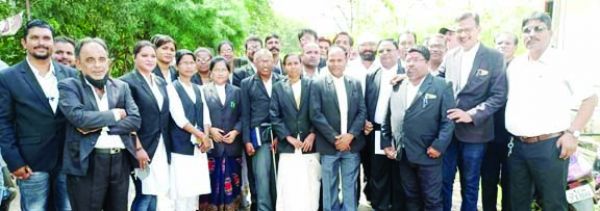 अधिवक्ता संघ ने की न्यायमूर्ति के विरुद्ध उचित कार्रवाई की मांग