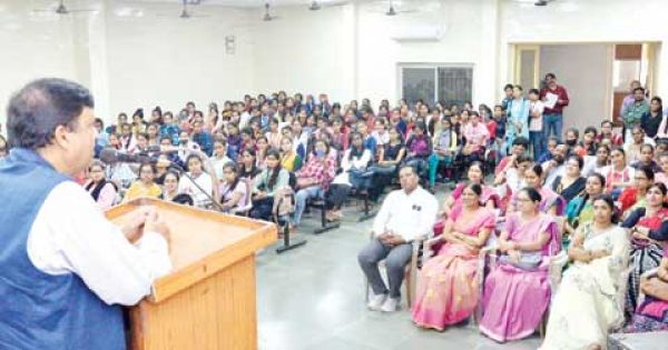 परिश्रम से उच्च शिखर को प्राप्त किया जा सकता है-प्रो.दास