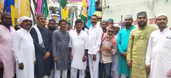 कुरूद में हर्षोल्लास के साथ मना जश्रे ईद मिलादुन्नबी