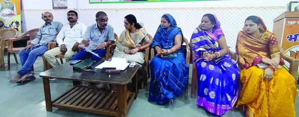 अध्यक्ष मैं, पर नपा का संचालन विधायक कर रही हैं- नवीता