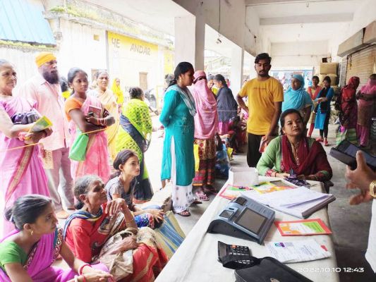 सर्वर की परेशानी, ई-पॉश मशीन से नहीं मिल रहा राशन