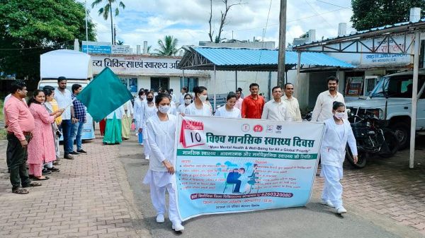 मानसिक स्वास्थ्य जागरूकता रथ को किया रवाना