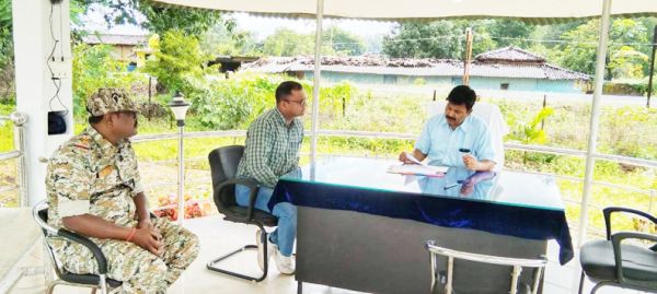 एसपी ने किया बोराई थाना एवं चेक पोस्ट का निरीक्षण जिले के बोराई, ओडिशा बार्डर  से आ रही संदिग्ध वाहनों पर सतत निगाह रखे 