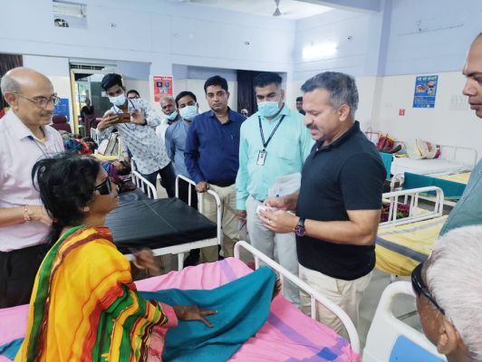 बैकुण्ठपुर के अस्पतालों में लग रही डायलिसिस मशीन