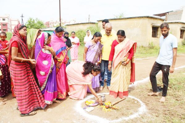 महापौर ने किया नाली निर्माण का भूमिपूजन