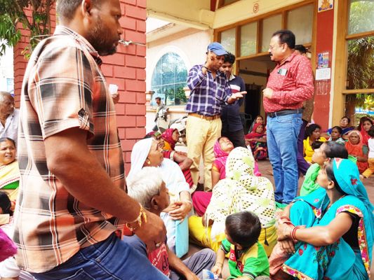 रेलवे ने जमीन खाली कराने फिर बनाया दबाव