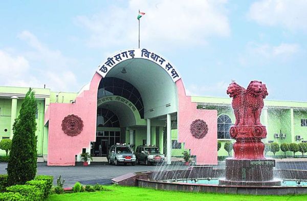 आदिवासी आरक्षण के लिए शीतकालीन सत्र नवम्बर में ही बुला सकती है सरकार