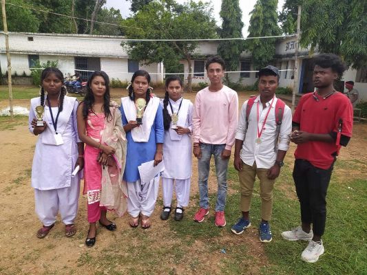 सामान्य ज्ञान स्पर्धा में प्रियंका अव्वल