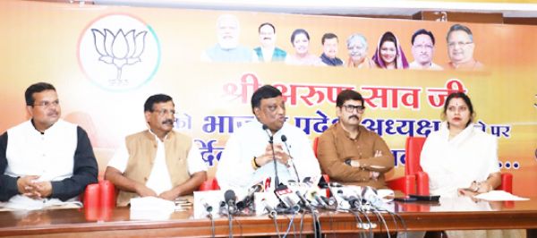 ईडी  ने खोली पोल-चंदेल