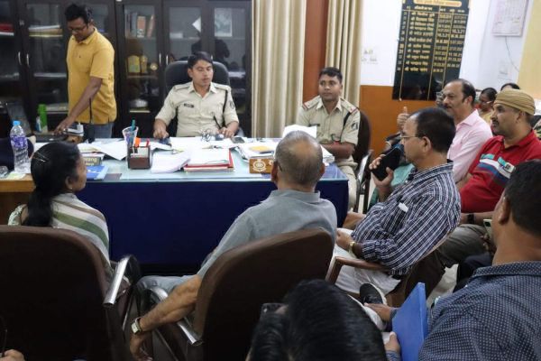 स्कूल के मुख्य द्वार व अन्य जगहों  पर सीसीटीवी लगाने निर्देश