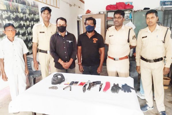 घर से जेवर चोरी, ओडिशा के दो बंदी