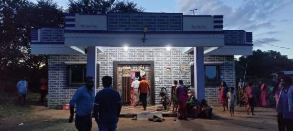 पटवारी ने घर में लगाई फांसी, जांच शुरू